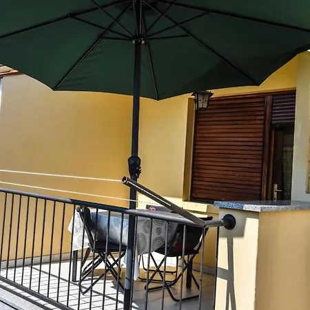 Cozy With Private Garden & Easy Parking * 罗维尼